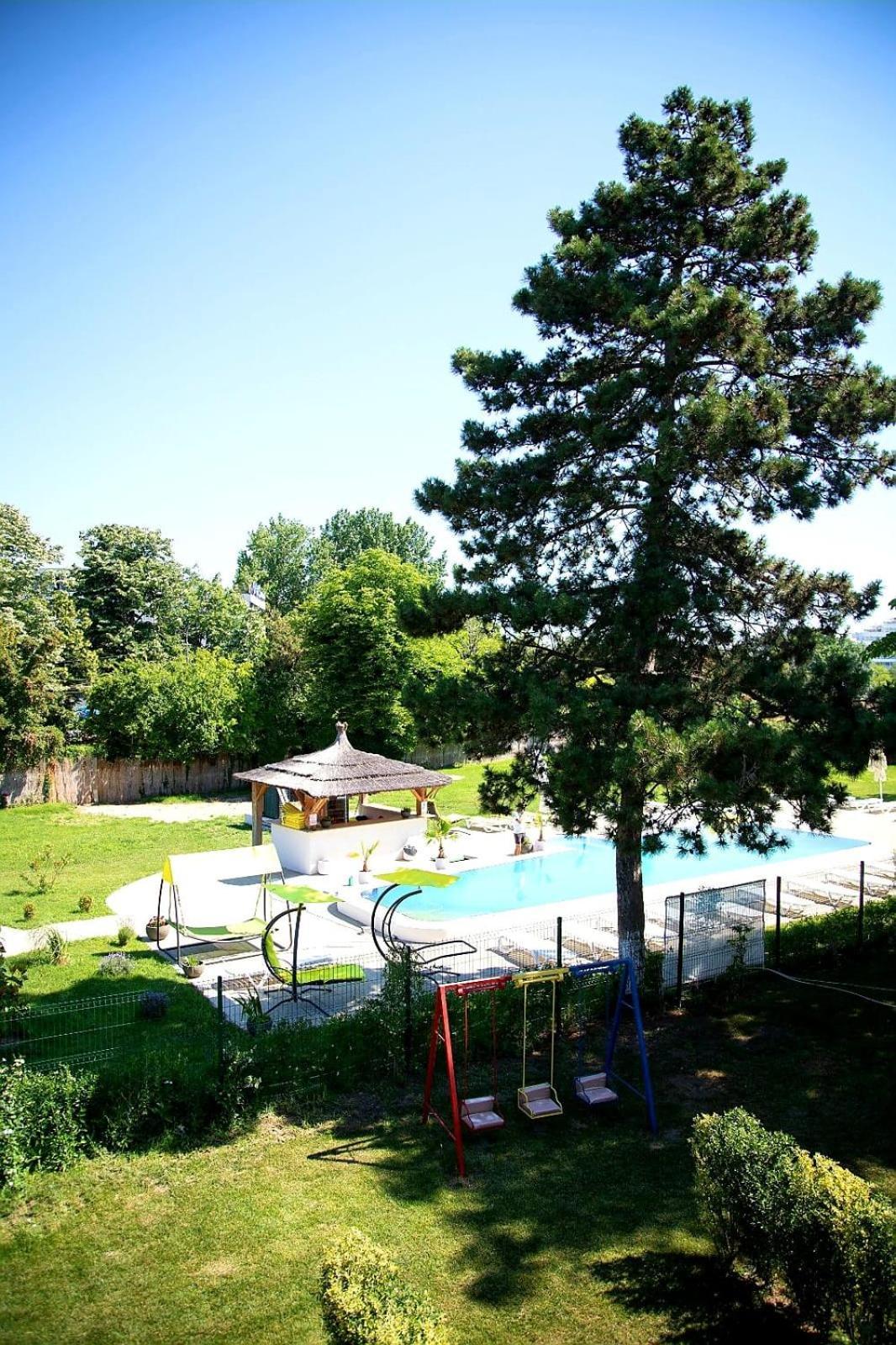 Hotel Iulia Resort Venus Bagian luar foto