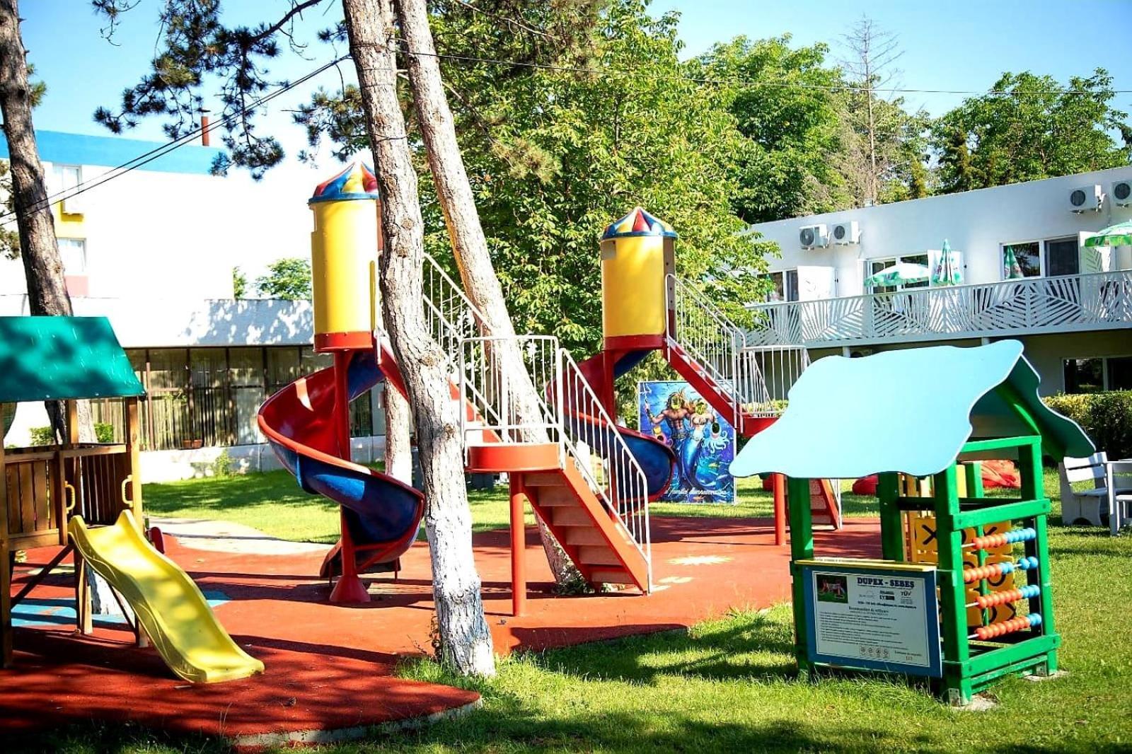 Hotel Iulia Resort Venus Bagian luar foto