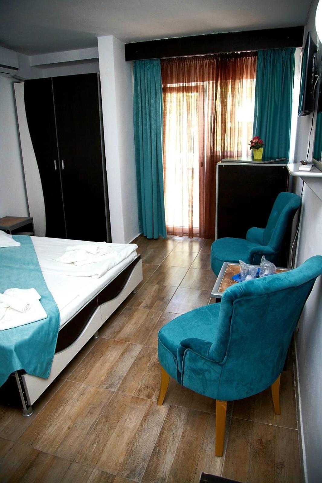 Hotel Iulia Resort Venus Bagian luar foto