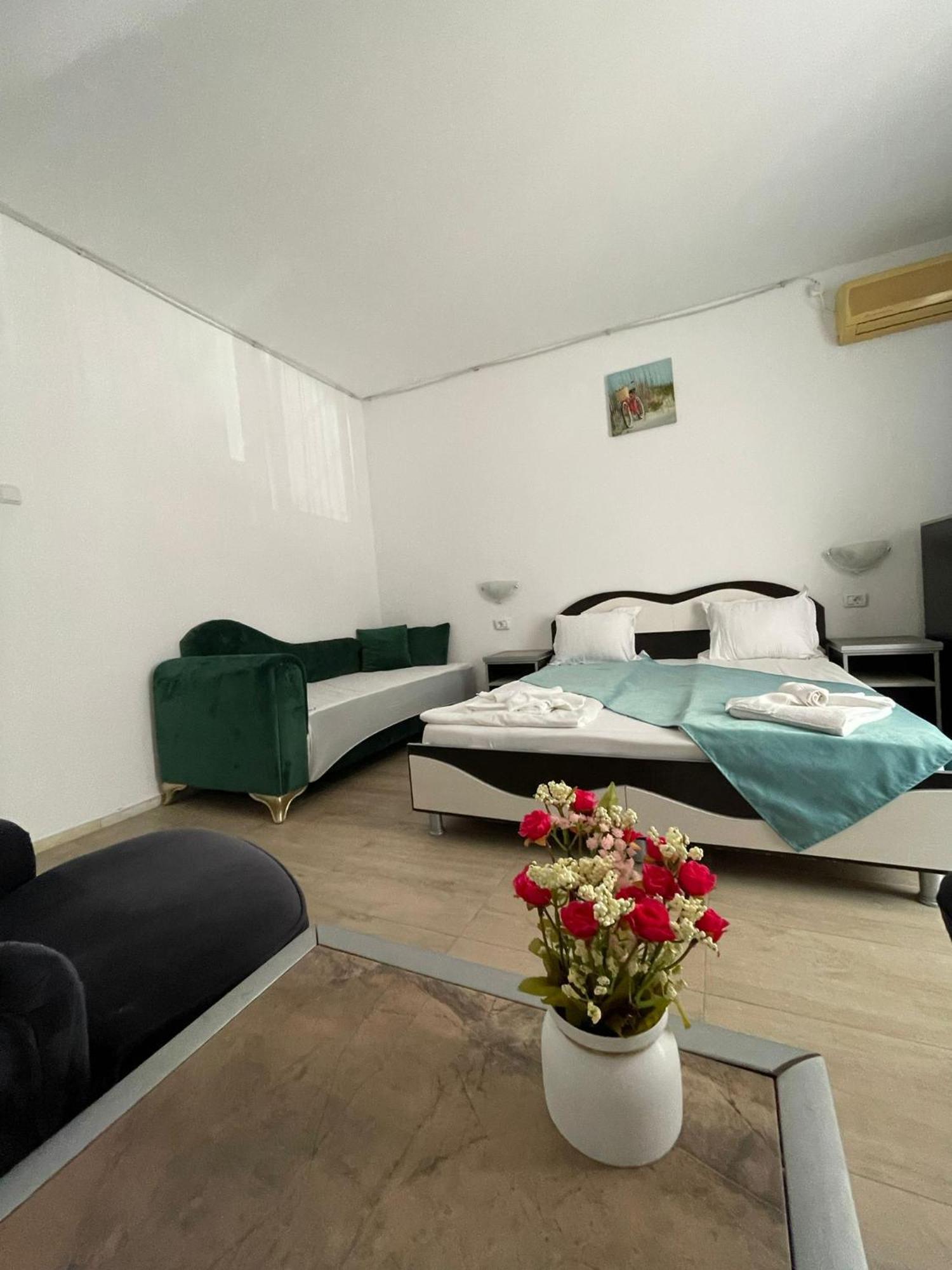 Hotel Iulia Resort Venus Bagian luar foto