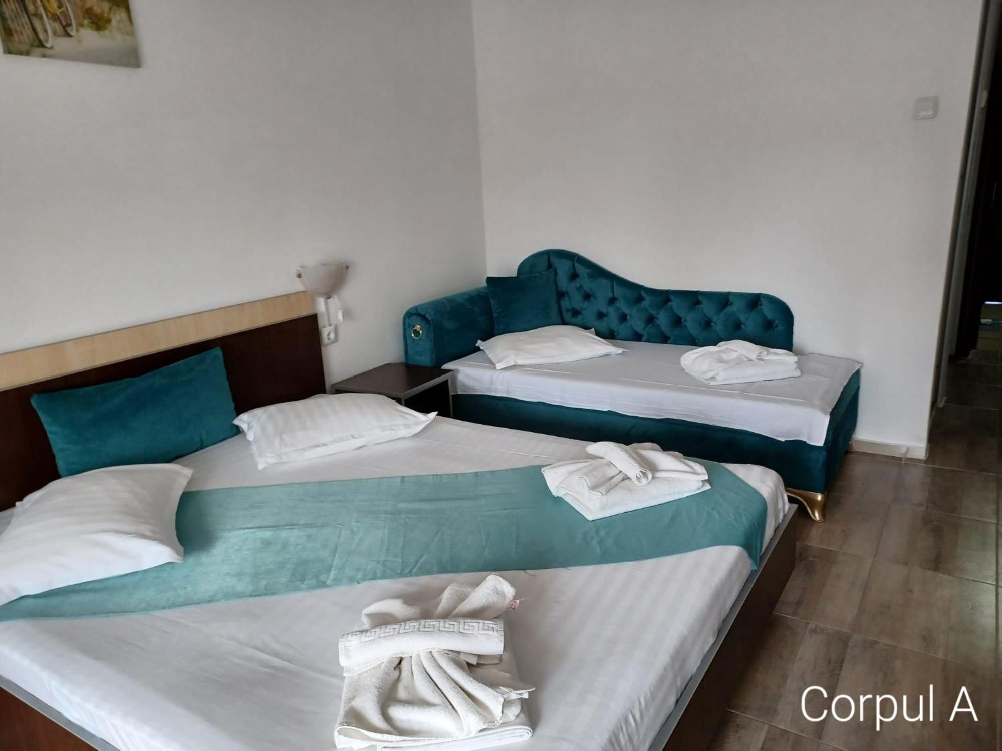 Hotel Iulia Resort Venus Bagian luar foto