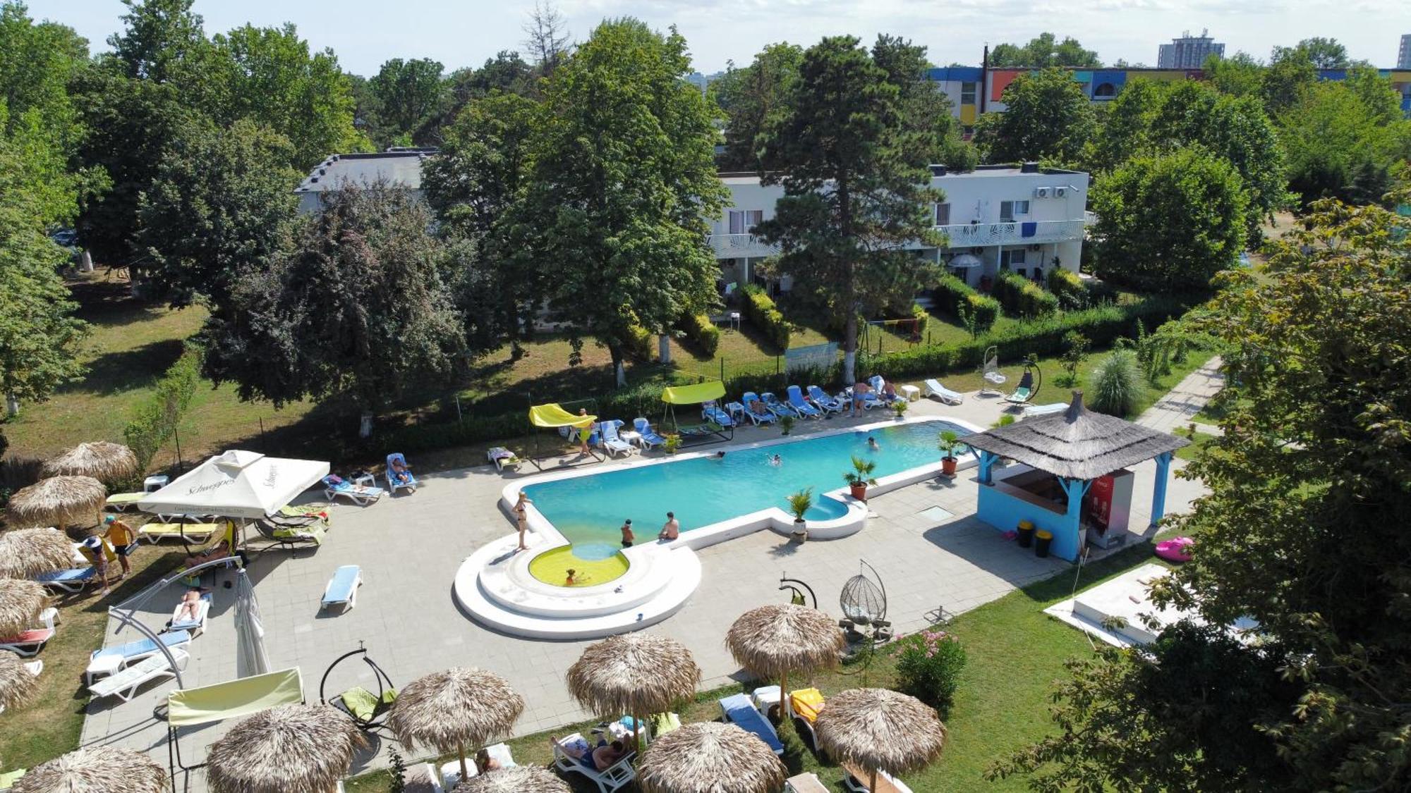 Hotel Iulia Resort Venus Bagian luar foto